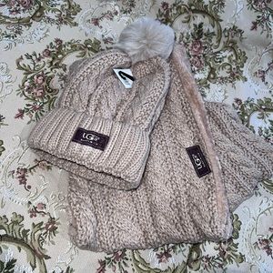 UGG hat and scarf set !!!!